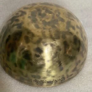 Hand Hammered Singing Bowl – 20cm Tibetan Sound Set Close-up of hand-hammered texture on 20cm Tibetan singing bowl