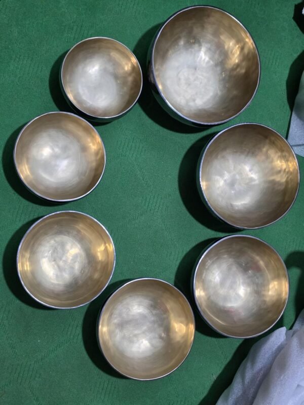 Chakra singing bowl set of 7 handmade Tibetan bowls, sizes 16-26cm