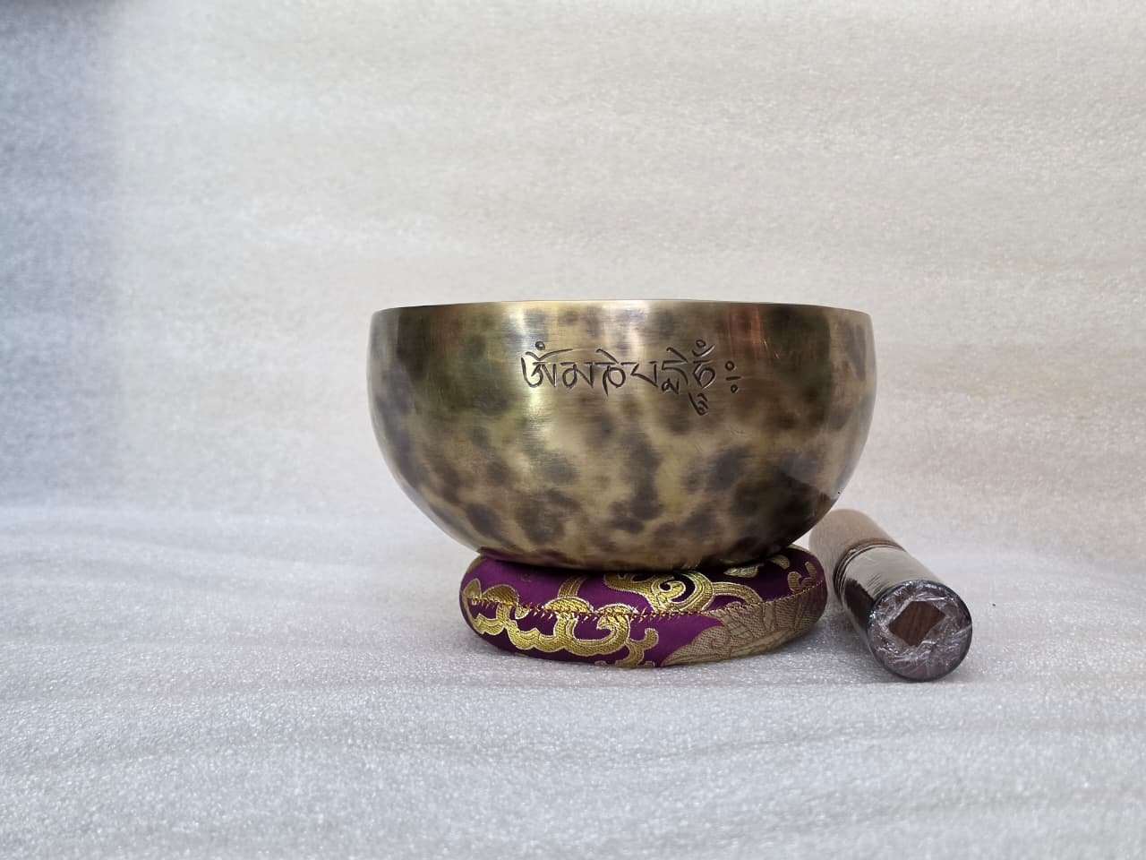 Full moon singing bowl - Image 6