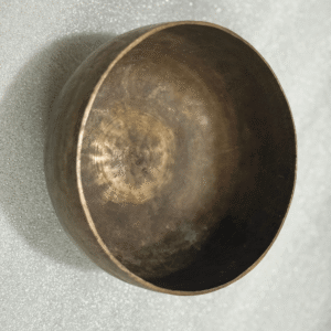Old Tibetan Singing Bowl – Rare 18cm Antique Hand-Hammered Bowl bronze singing bowl