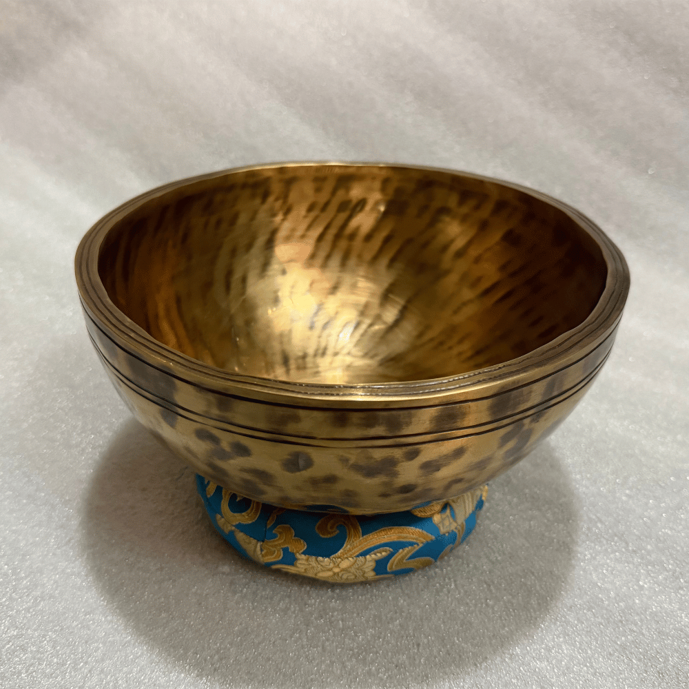 8 Inch Jhumka Singing Bowl – Handmade Tibetan Sound Healing Bowl 8 Inch Jhumka Singing Bowl – Handmade Tibetan Sound Healing Bowl - Image 7